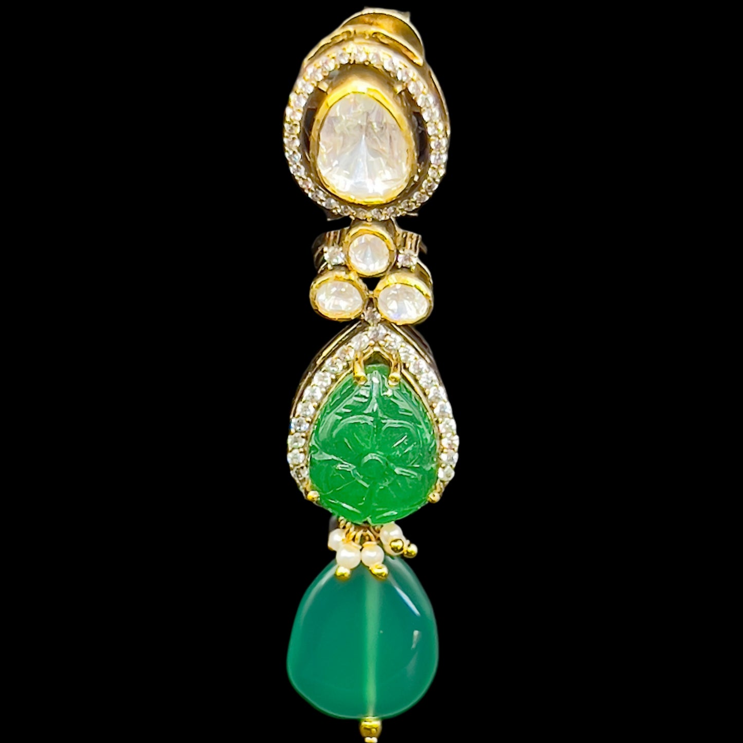 Moissanite "Pear Shaped" Adjustable Set With Carved Stone